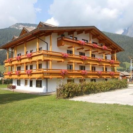 Residence Dolomia Pozza di Fassa Esterno foto