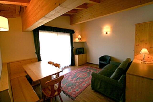 Residence Dolomia Pozza di Fassa Camera foto