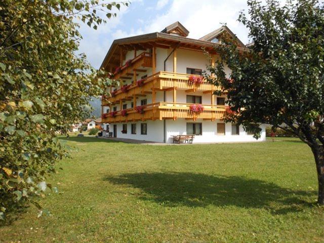 Residence Dolomia Pozza di Fassa Esterno foto